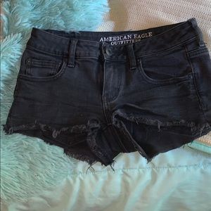 Black jean short American Eagle